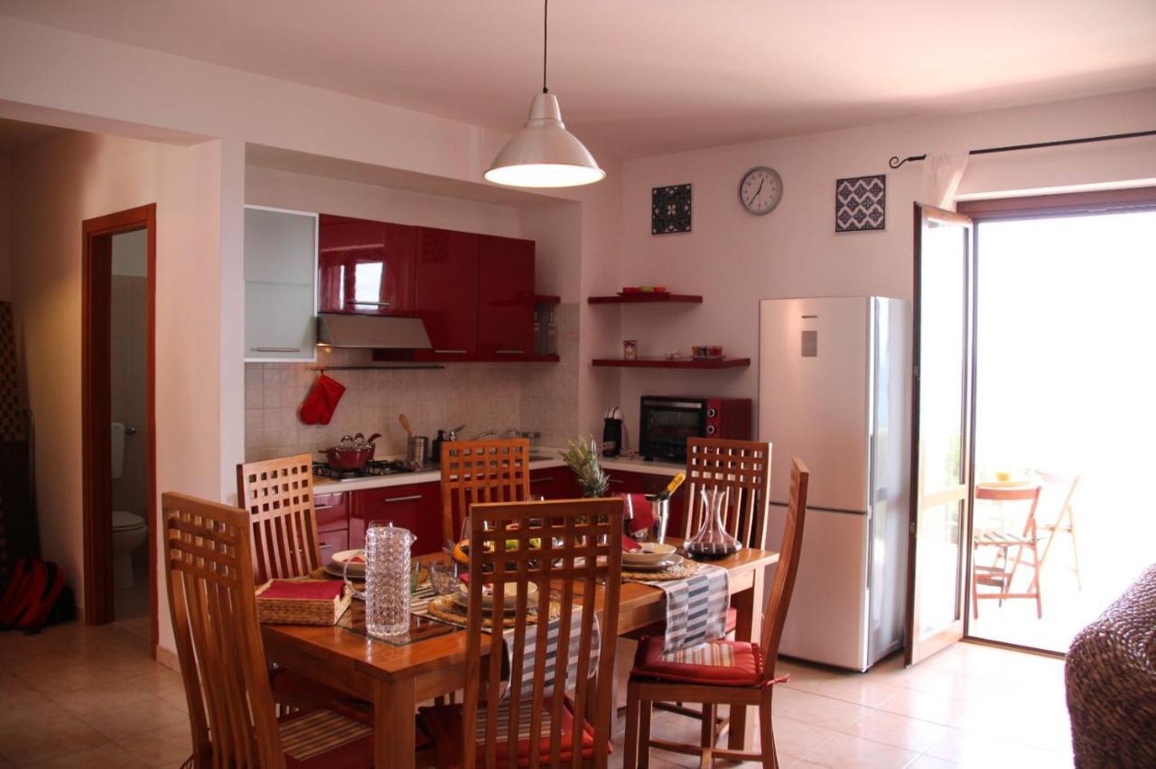 Poseidone Sea Apartment Taormina มาซเซโอ ภายนอก รูปภาพ
