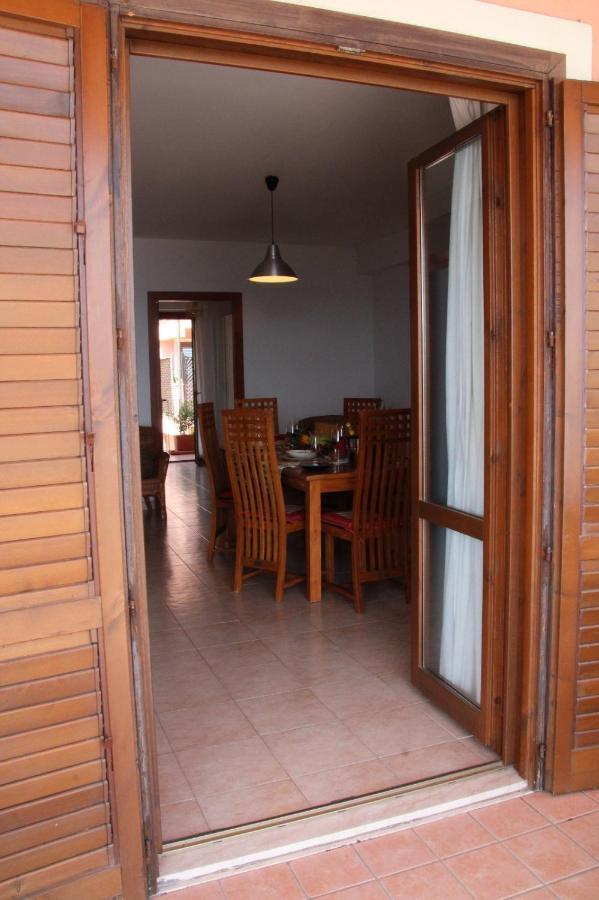 Poseidone Sea Apartment Taormina มาซเซโอ ภายนอก รูปภาพ