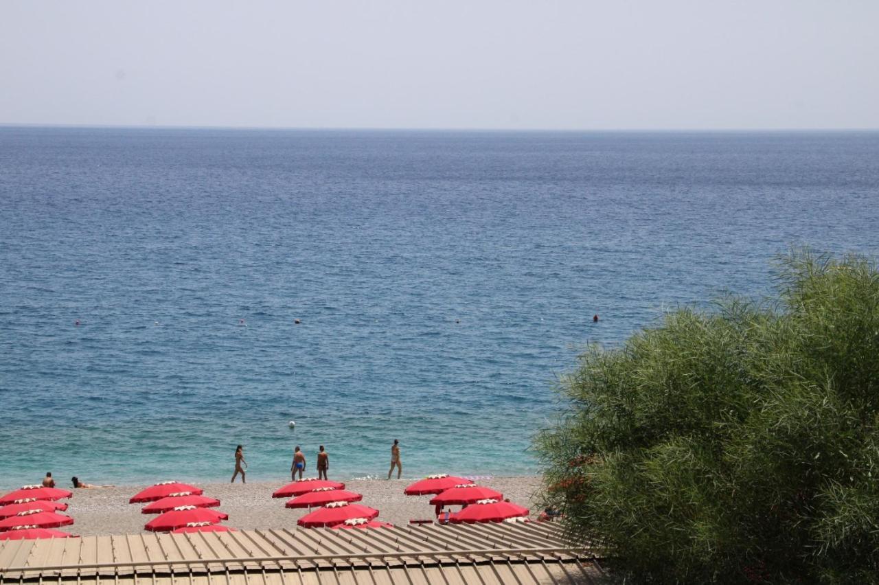 Poseidone Sea Apartment Taormina มาซเซโอ ภายนอก รูปภาพ