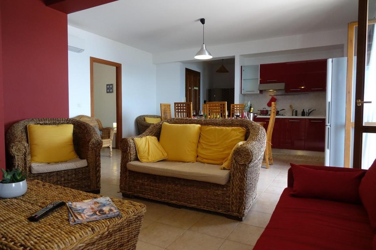 Poseidone Sea Apartment Taormina มาซเซโอ ภายนอก รูปภาพ