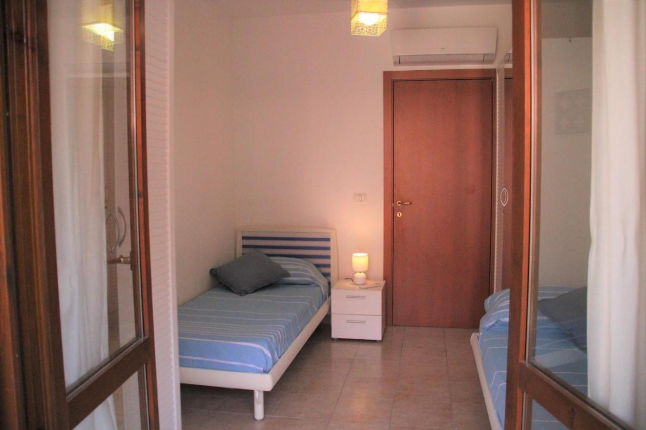 Poseidone Sea Apartment Taormina มาซเซโอ ภายนอก รูปภาพ