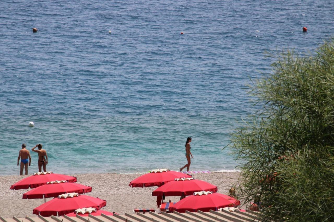 Poseidone Sea Apartment Taormina มาซเซโอ ภายนอก รูปภาพ